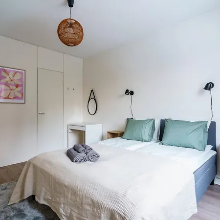 Polar Snow Base: 1br, Wifi, Parking Saarenkylä